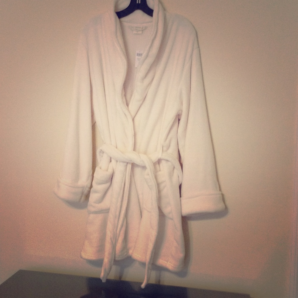Soma Ivory L/XL Short Plush Robe